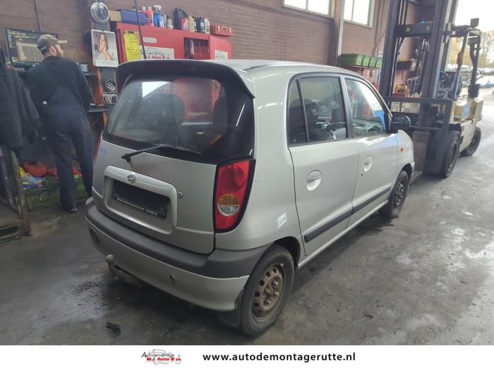 Hyundai Atos 1.0 12V Skrotfordon (2000, GRIJS)
