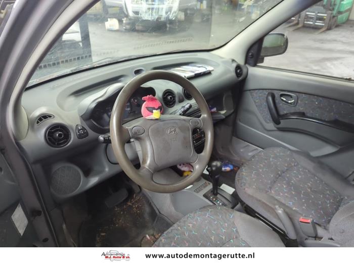 Hyundai Atos 1.0 12V Skrotfordon (2000, GRIJS)