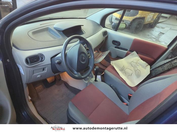 Renault Modus/Grand Modus 1.6 16V Skrotfordon (2006, BLAUW)