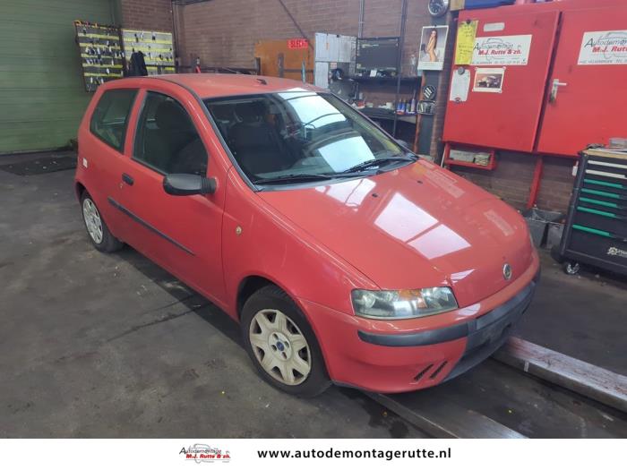 Fiat Punto II 1.2 60 S Sloopvoertuig (2003, Rood)