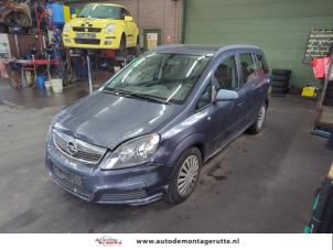 Opel Zafira 2.2 16V Direct Ecotec  (Rozbiórka)