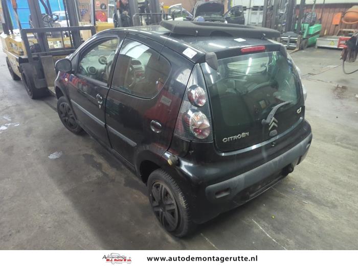 Citroen C1 1.0 12V Skrotfordon (2010, ZWART)