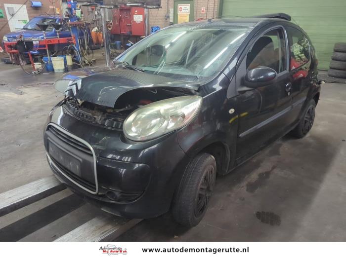 Citroen C1 1.0 12V Skrotfordon (2010, ZWART)