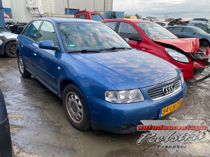 Audi A3 1.8 20V Samochód złomowany (2003, Niebieski)
