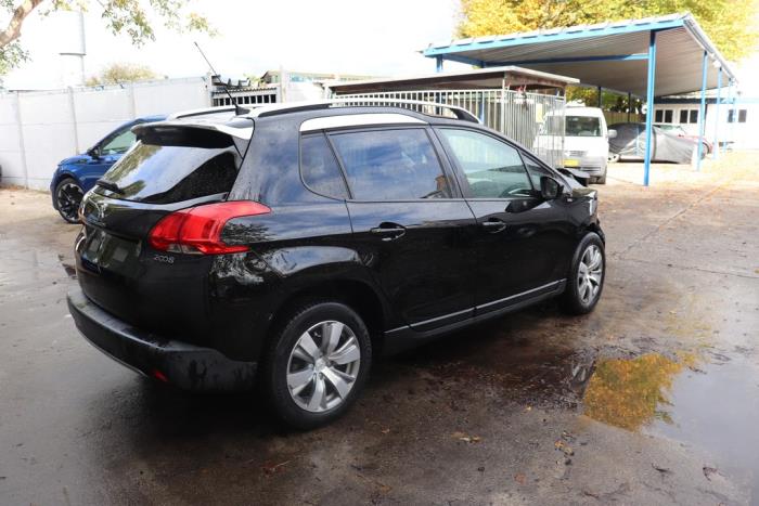 Peugeot 2008 1.2 Vti 12V PureTech 82 Skrotfordon (2015, ZWART)