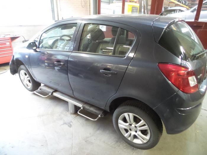 Opel Corsa D 1.3 CDTi 16V ecoFLEX Skrotfordon (2008, BLAUW)