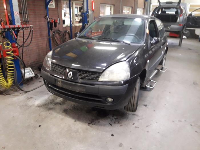 Renault Clio II 1.4 16V Sloopvoertuig (2003, Zwart)