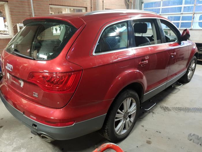 Audi Q7 3.0 TDI V6 24V Skrotfordon (2013, ROOD)