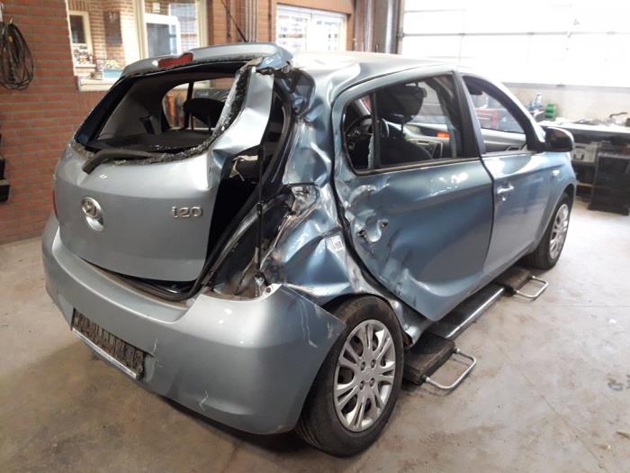 Hyundai i20 1.2i 16V Skrotfordon (2010, BLAUW)