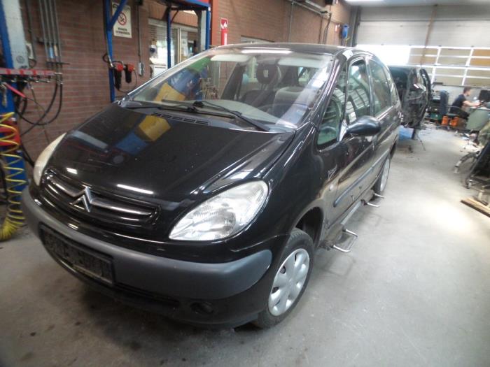 Citroen Xsara Picasso 1.8 16V Sloopvoertuig (2002, Zwart)