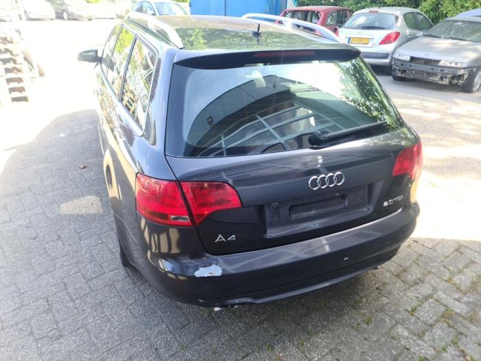 Audi A4 Avant 2.0 TDI 16V Sloopvoertuig (2007, Grijs)