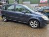 Opel Zafira 2.2 16V Direct Ecotec Skrotfordon (2008, GRIJS)