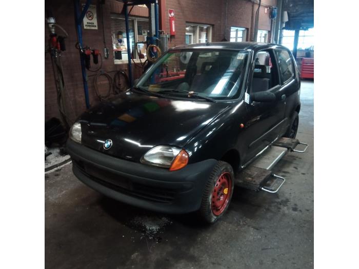 Fiat Seicento 1.1 SPI Sporting Samochód złomowany (1998, Czarny)