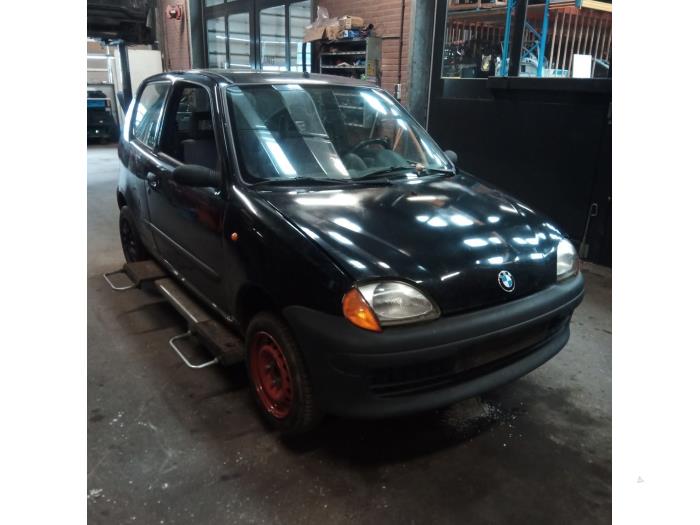 Fiat Seicento 1.1 SPI Sporting Samochód złomowany (1998, Czarny)