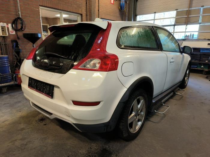 Volvo C30 1.6 D 16V Skrotfordon (2010, WIT)