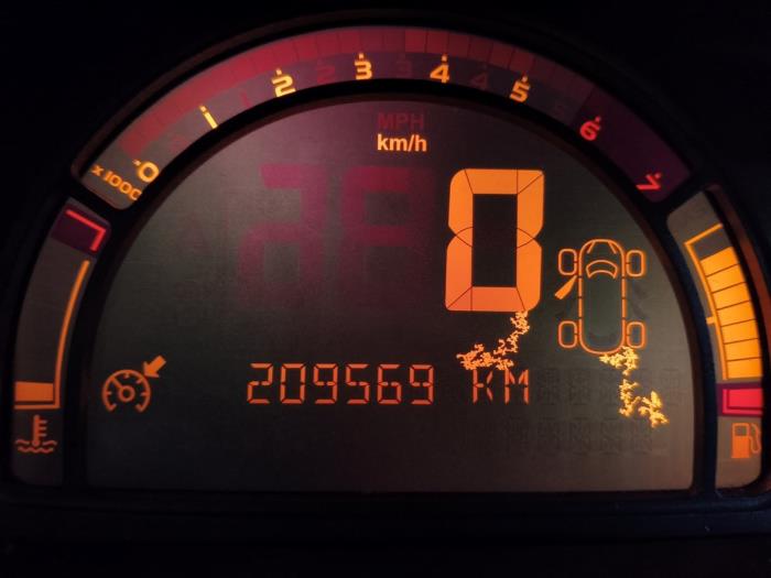 Renault Modus/Grand Modus 1.6 16V Skrotfordon (2005, ROOD)