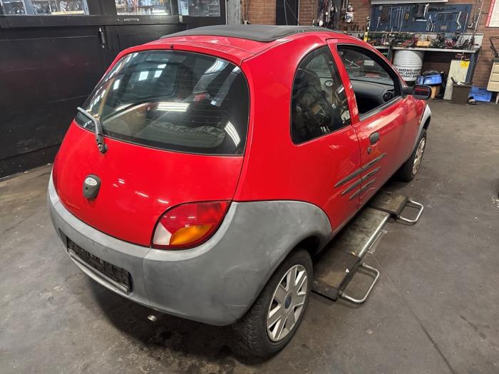 Ford Ka I 1.3i Sloopvoertuig (2004, Rood)
