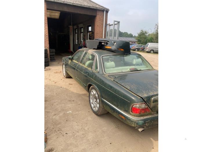 Jaguar XJ8 4.0 V8 32V Sloopvoertuig (1997, Groen)