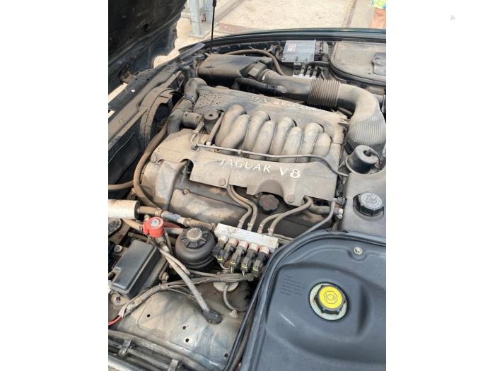 Jaguar XJ8 4.0 V8 32V Sloopvoertuig (1997, Groen)
