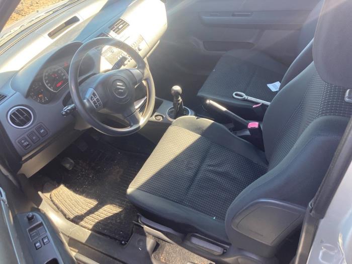 Suzuki Swift 1.5 VVT 16V Sloopvoertuig (2006, Grijs)