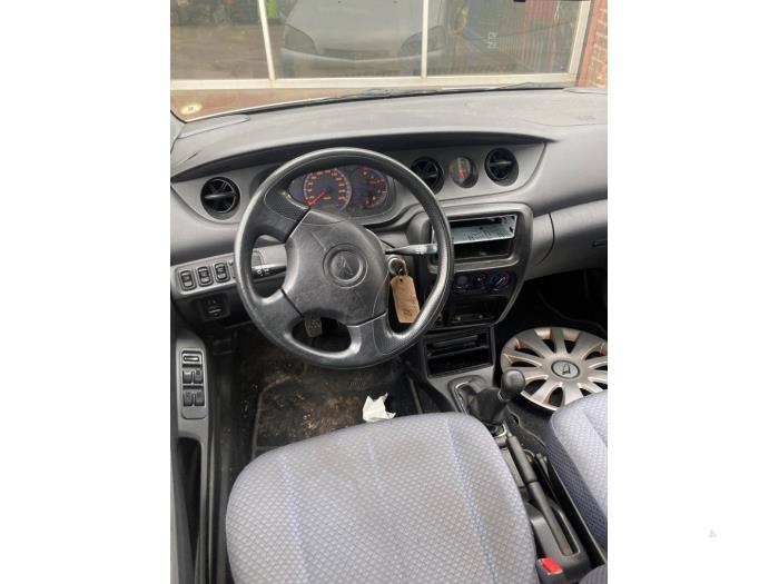 Daihatsu YRV 1.3 16V DVVT Sloopvoertuig (2004, Grijs)