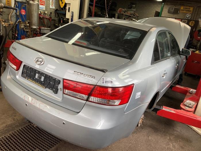 Hyundai Sonata 2.4 16V CVVT Skrotfordon (2007, GRIJS)