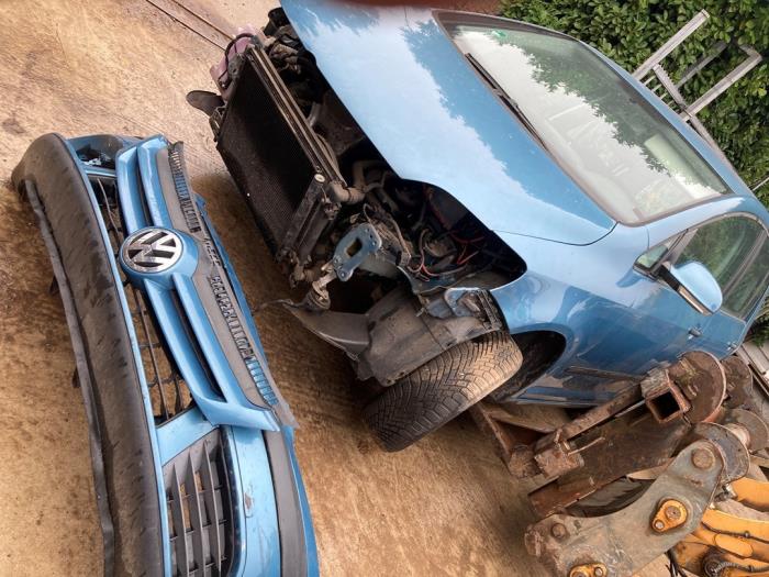 Volkswagen Golf Plus 1.4 FSI 16V Samochód złomowany (2005, Niebieski)