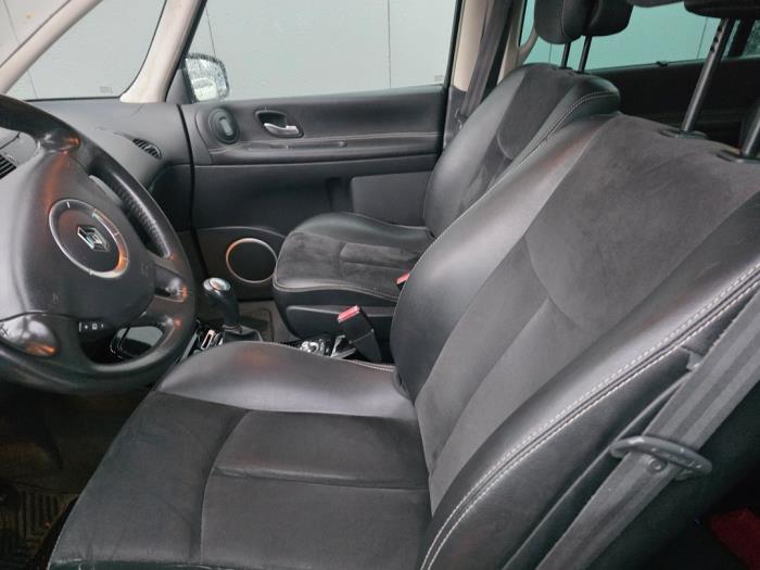 Renault Espace 2.0 dCi 16V 175 FAP Sloopvoertuig (2013, Zwart)