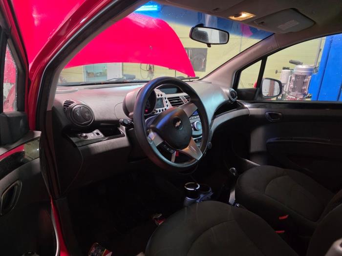 Chevrolet Spark 1.0 16V Bifuel Sloopvoertuig (2011, Rood)