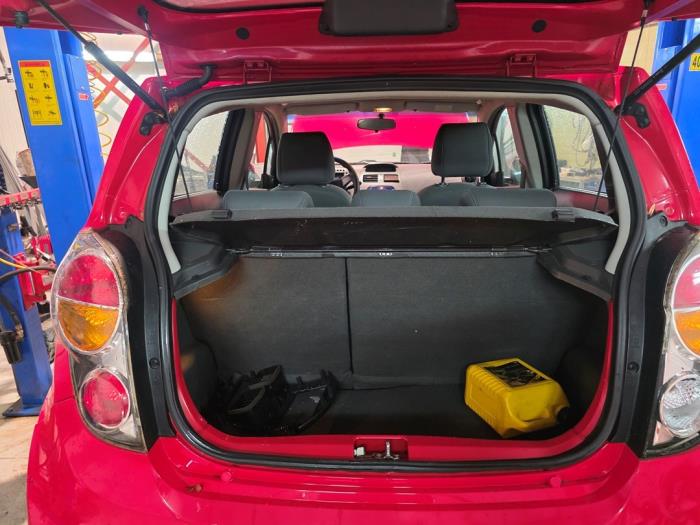 Chevrolet Spark 1.0 16V Bifuel Sloopvoertuig (2011, Rood)