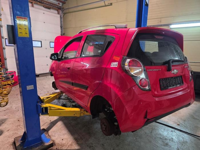 Chevrolet Spark 1.0 16V Bifuel Sloopvoertuig (2011, Rood)