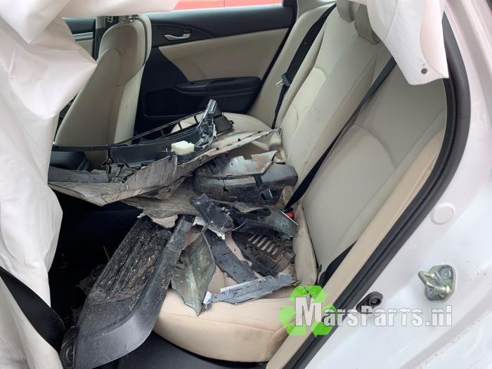 Honda Civic Samochód złomowany (2017, Bialy)