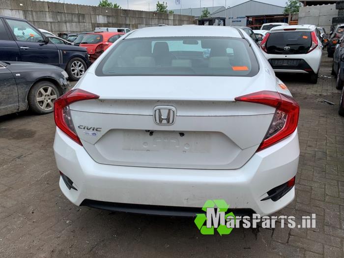 Honda Civic Samochód złomowany (2017, Bialy)