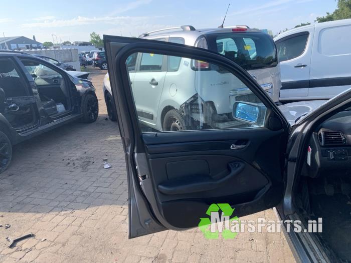 BMW 3 serie 316i 16V Sloopvoertuig (2003, Grijs)