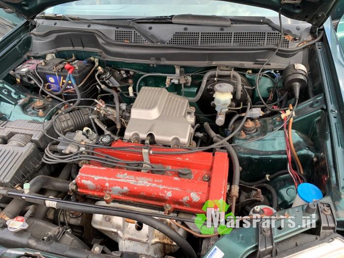 Honda CR-V 2.0i 16V VTEC Skrotfordon (2000, GROEN)