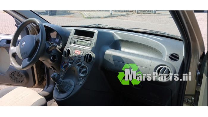 Fiat Panda 1.2 Fire Samochód złomowany (2009, Bez)