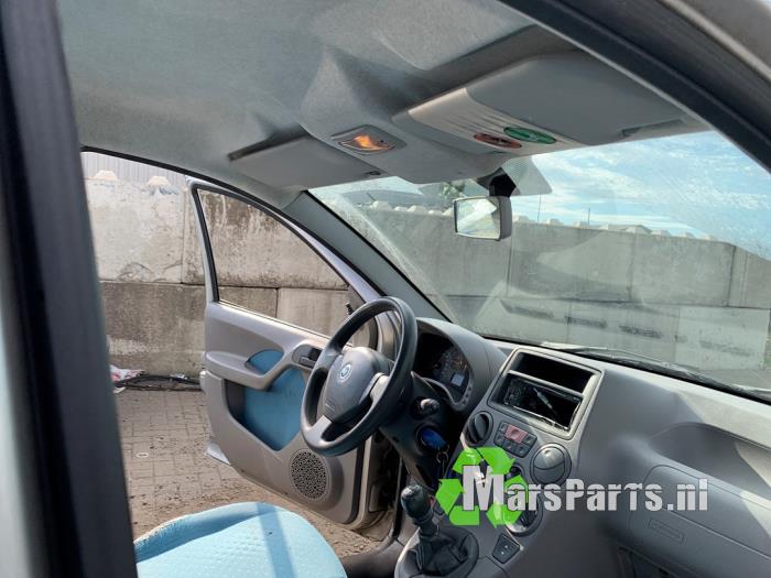 Fiat Panda 1.2 Fire Sloopvoertuig (2003, Grijs)