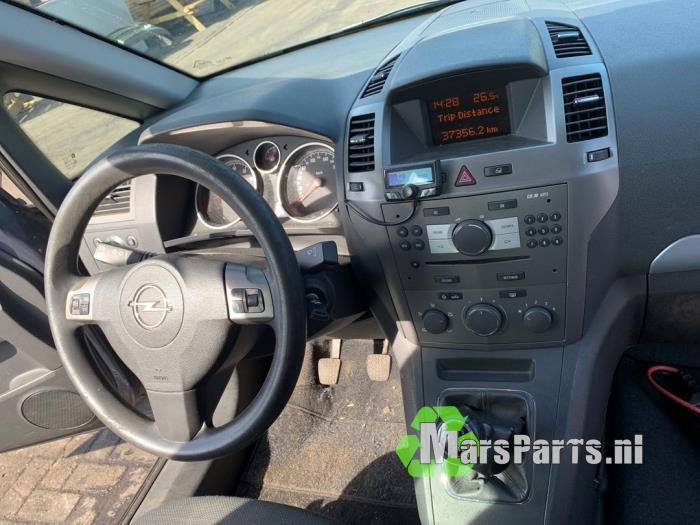 Opel Zafira 1.6 16V Vehículo de desguace (2007, Gris)