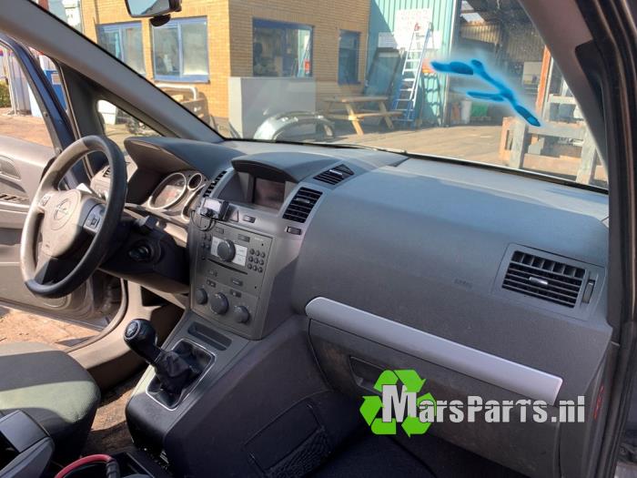 Opel Zafira 1.6 16V Vehículo de desguace (2007, Gris)