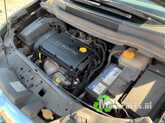 Opel Zafira 1.6 16V Vehículo de desguace (2007, Gris)