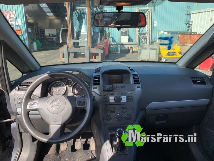 Opel Zafira 1.6 16V Vehículo de desguace (2007, Gris)