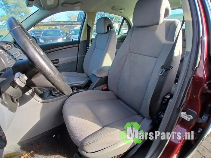 Saab 9-3 II Sport Sedan 1.8t 16V Skrotfordon (2003, ROOD)