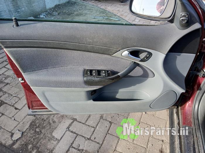 Saab 9-3 II Sport Sedan 1.8t 16V Skrotfordon (2003, ROOD)