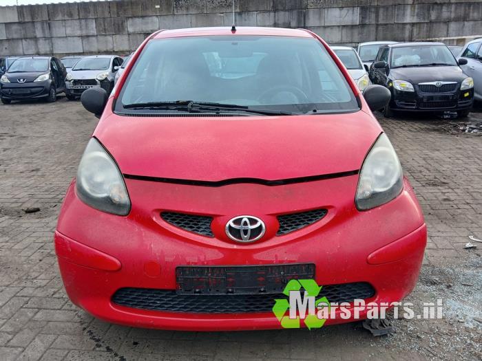 Toyota Aygo 1.0 12V VVT-i Samochód złomowany (2007, Czerwony)
