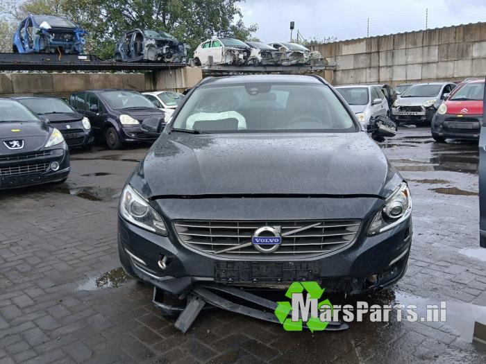 Volvo V60 I 2.0 D4 16V Sloopvoertuig (2015, Grijs)