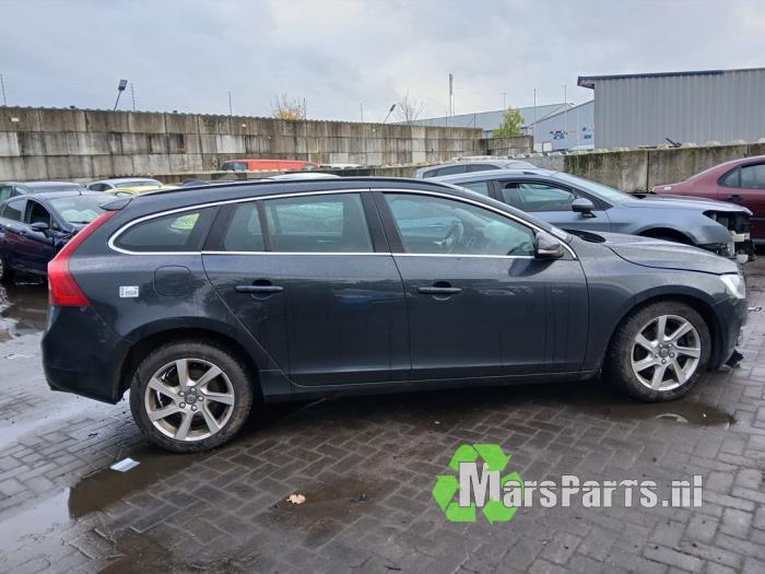 Volvo V60 I 2.0 D4 16V Sloopvoertuig (2015, Grijs)