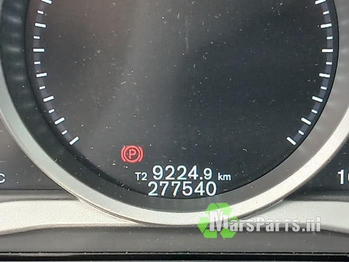 Volvo V60 I 2.0 D4 16V Sloopvoertuig (2015, Grijs)