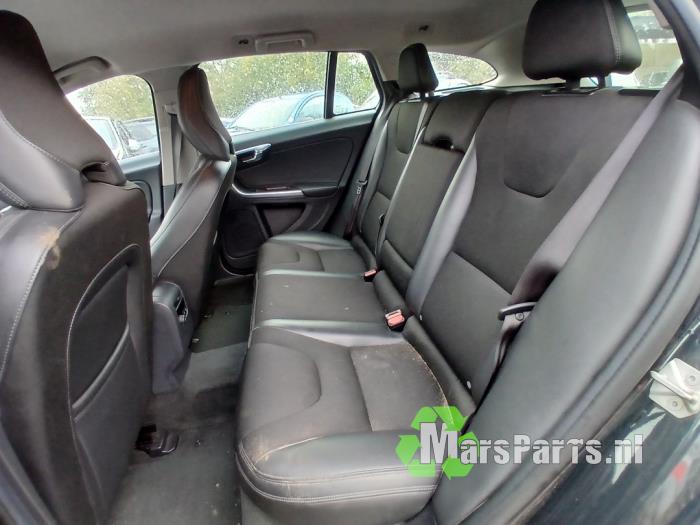 Volvo V60 I 2.0 D4 16V Sloopvoertuig (2015, Grijs)