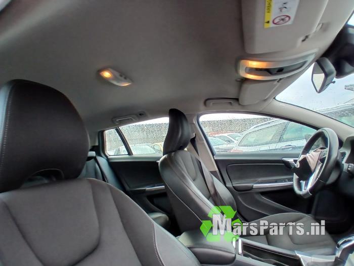 Volvo V60 I 2.0 D4 16V Sloopvoertuig (2015, Grijs)