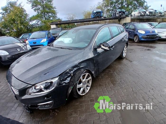 Volvo V60 I 2.0 D4 16V Sloopvoertuig (2015, Grijs)